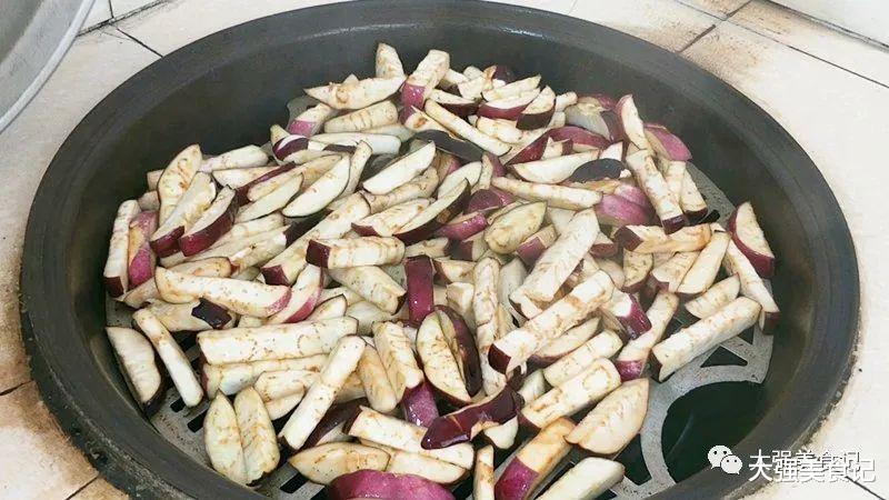 |10月遇到此菜别手软,买50斤晒干囤起来,比鲜的好吃,炖肉特别香