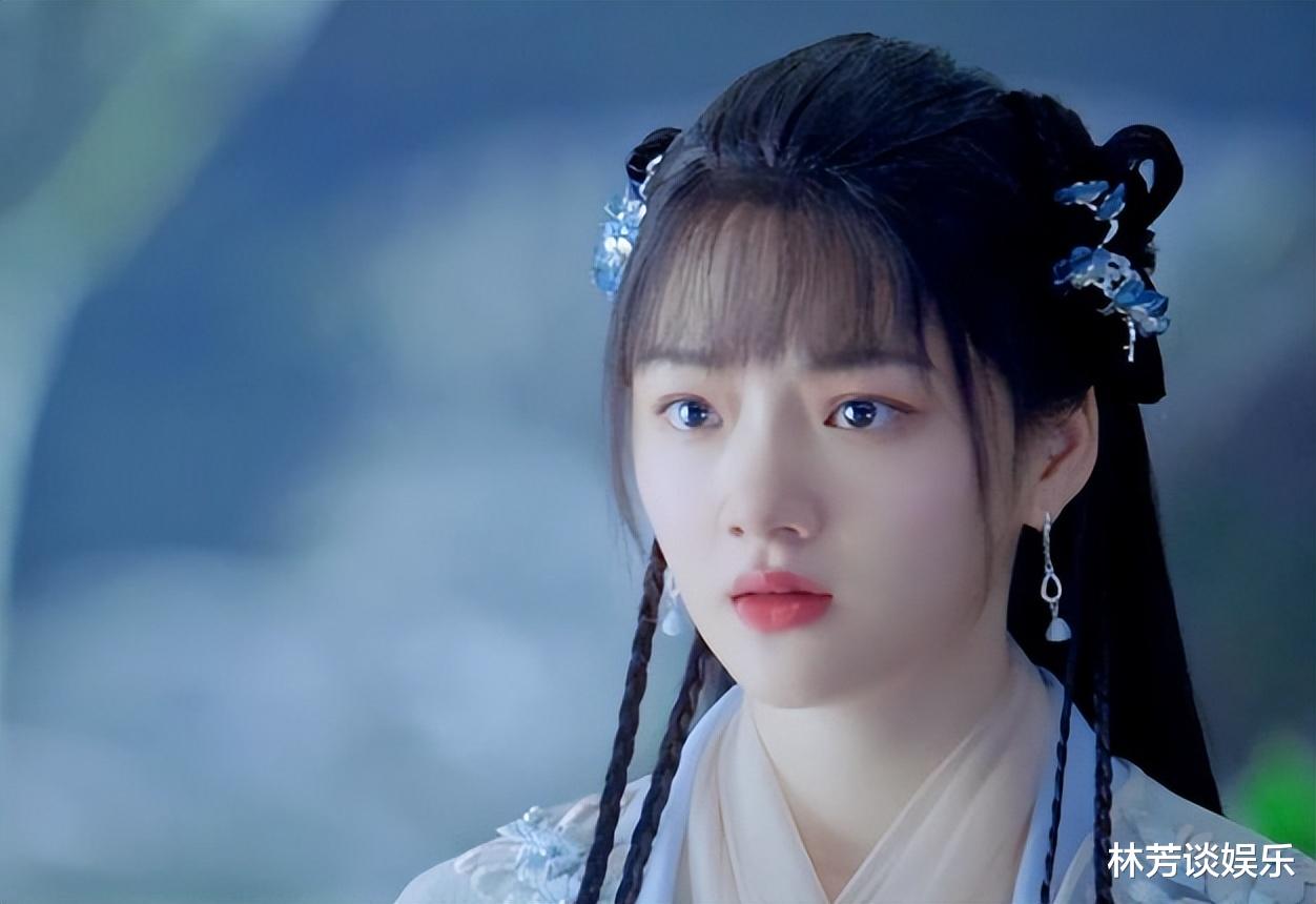 看了《玉骨遥》女主才知道,双丫髻不是万能的,脸不够只有丫鬟相