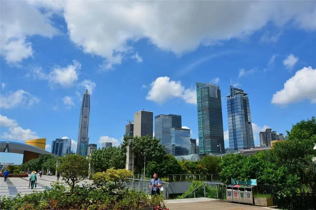 |我，22年跳槽大公司上班，年薪42万，不料只做了3个月就被辞退了