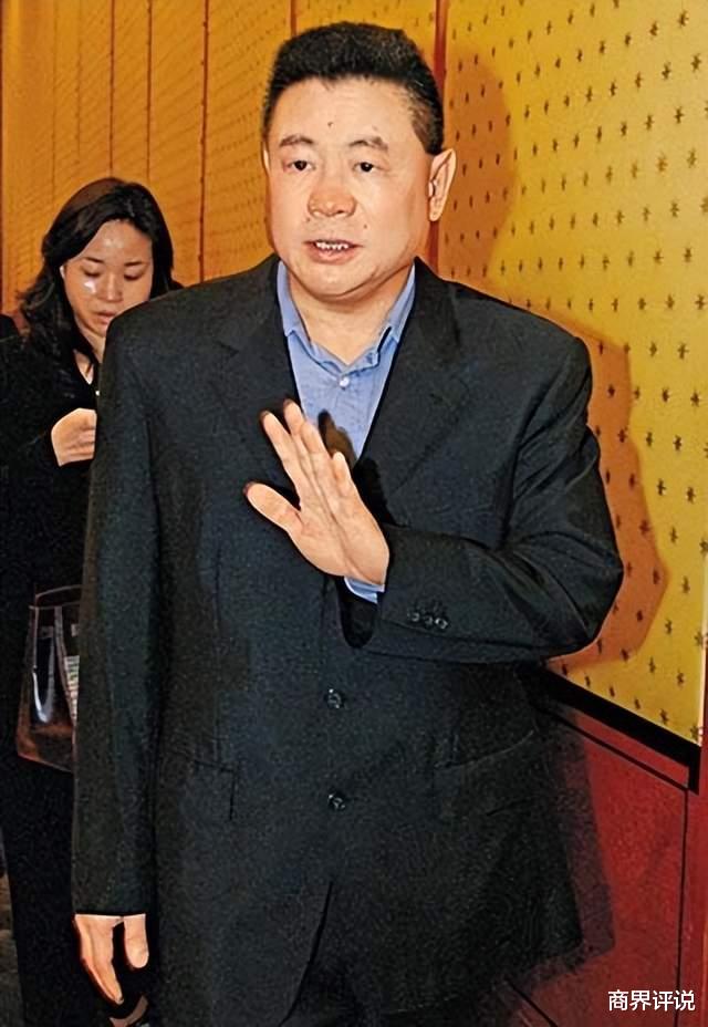 李泽楷的手段比刘銮雄高明多了,用豪宅套牢郭嘉文,用孩子圈住梁洛施