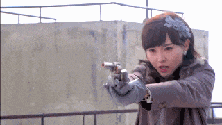 这些侮辱观众的剧情:红裙美背搞偷袭我忍了,湿旗袍打鬼子忍不了