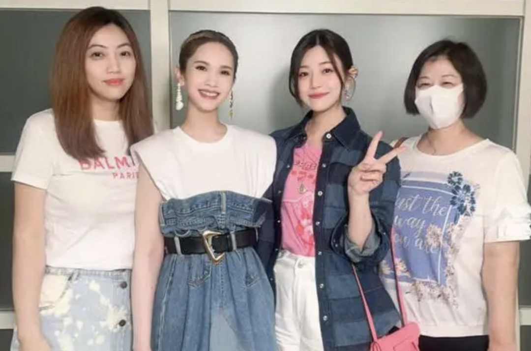 杨丞琳演唱会表白李荣浩:我人生遇到他,是我最大的幸福!太好嗑