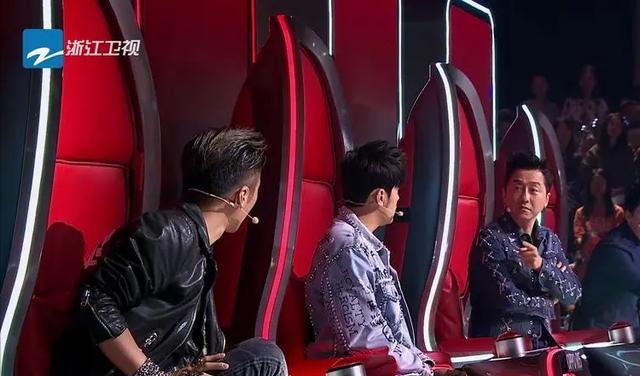 《好声音》彻底完了?官媒永不合作,网友强烈抵制,节目暂停播出