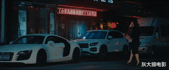 这两大顶级御姐一出手,潘粤明也顶不住啊!