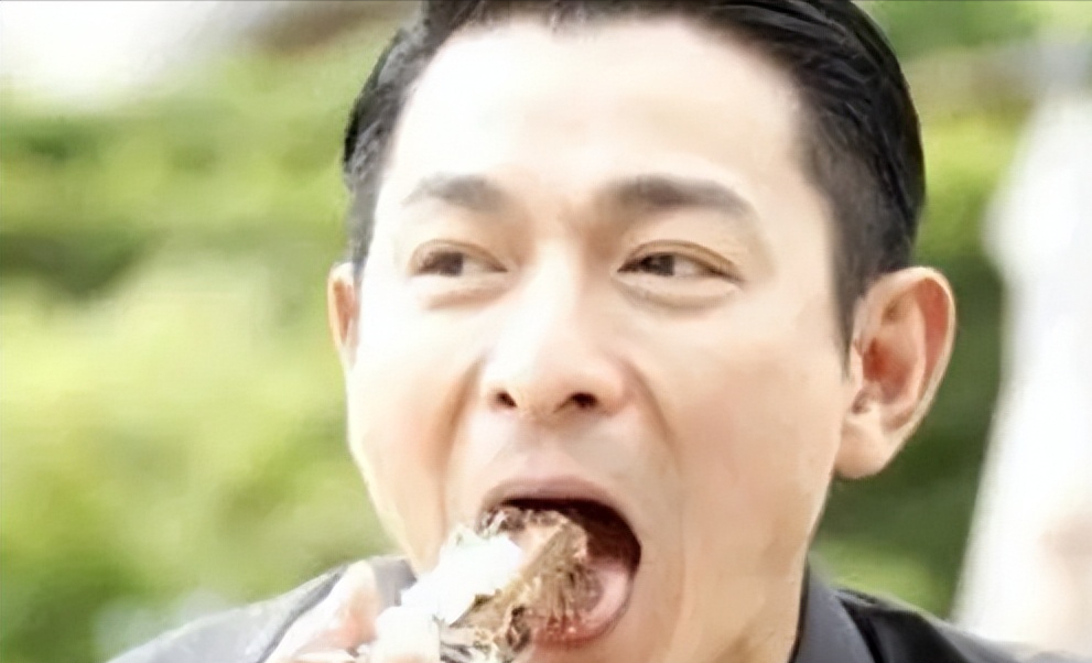 62岁刘德华状态堪比小鲜肉，看他“冻龄”秘诀才知道，王晶说对了