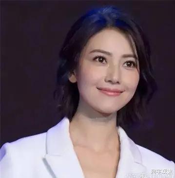 回顾:高圆圆清纯女神人设崩塌,被爆料与丈夫开放式婚姻,各玩各的