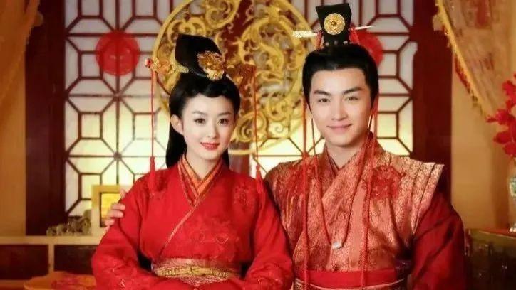 陈晓赵丽颖疑似旧情复燃？曾因戏生情感情甜蜜，备受全网关注