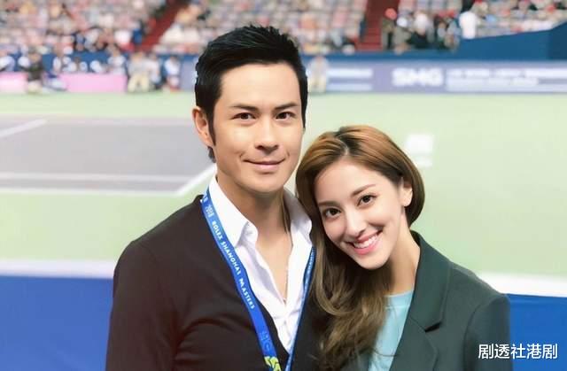 郑嘉颖|恭喜!香港知名男星三胎得子,与小22岁高颜值港姐妻子四年抱仨