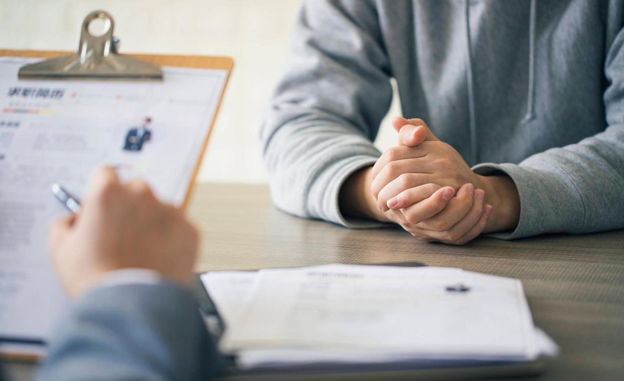 招聘|“断子绝孙”式招聘火了，企业招聘花样多，坑苦了应届毕业生