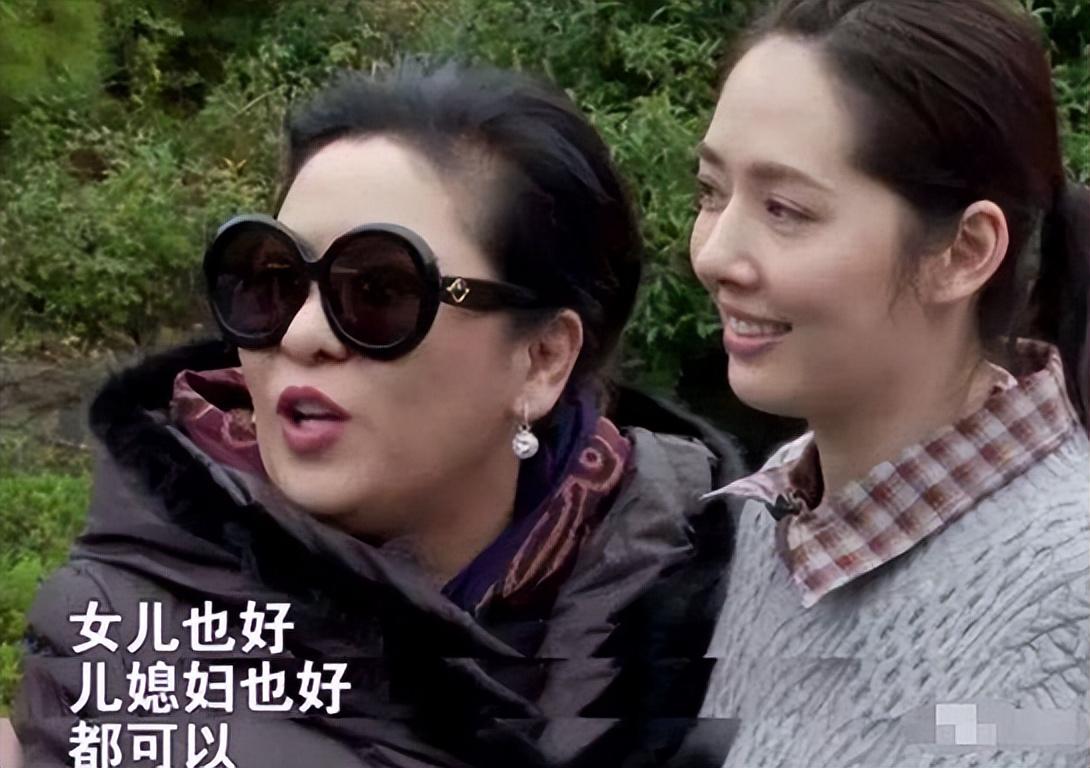 娱乐圈的7位“妈宝男”:妈妈不点头就不结婚,有人43岁回归单身