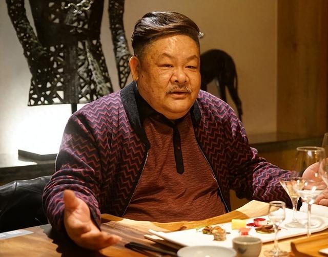 59岁港星林雪被骂上热搜，广东网友：是时候派我们的李彩娇出场了