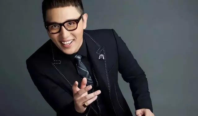 主持人华少的幻灭史：他的故事远比你想象的更恶劣