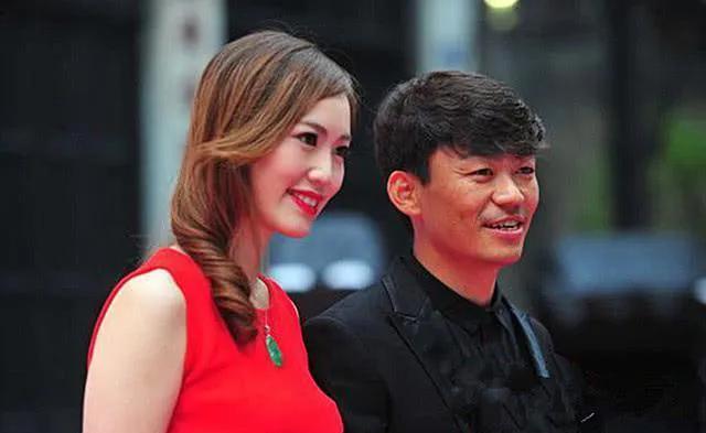 王宝强|王宝强喜讯来了,冯清状态似有孕在身?马蓉也有了新生活