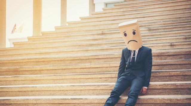 带货主播李佳琦成名后嫌贫爱富,揭露了当今职场3个扎心的潜规则