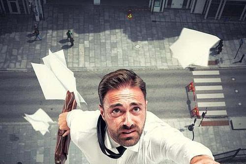 穿衣搭配|为什么很多招聘单位都明确不招聘35岁以上员工,根本原因是什么?