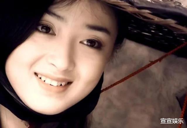 贾静雯|半个娱乐圈都做牙,假牙成了潮流,“丑”的千奇百怪一笑就露馅