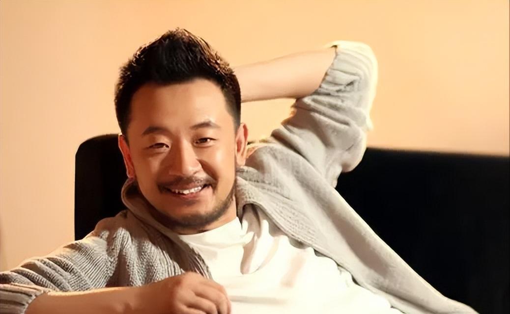 明星|6位明星的狱中生活:生活24小时被监控,毫无隐私可言