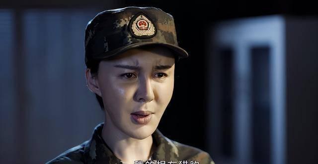 整容|“手工脸”是如何毁剧的?眼皮可捕虫、下巴能锄地,整得疼吗?