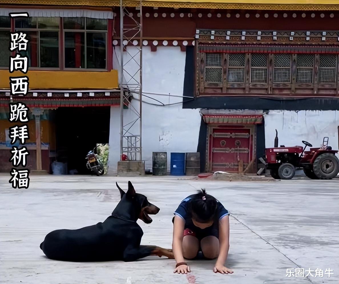 48岁陶红因病去世,9岁女儿一路跪拜祈福,与乐嘉婚姻仅维系3年