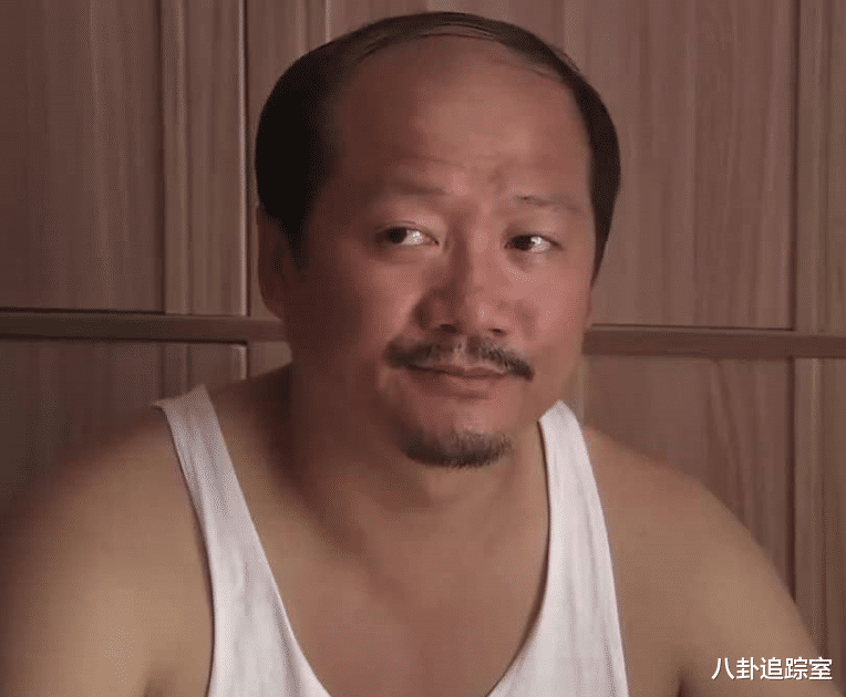 谢广坤出轨后再引争议!去刘能儿子婚礼收200w出场费,被嘲只认钱