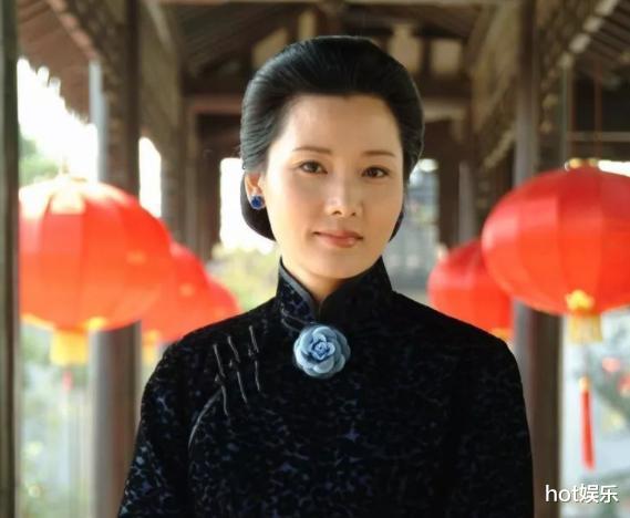 何赛飞|何赛飞怒批行业现状，为底层演员发声，自曝没戏唱才去拍电视剧