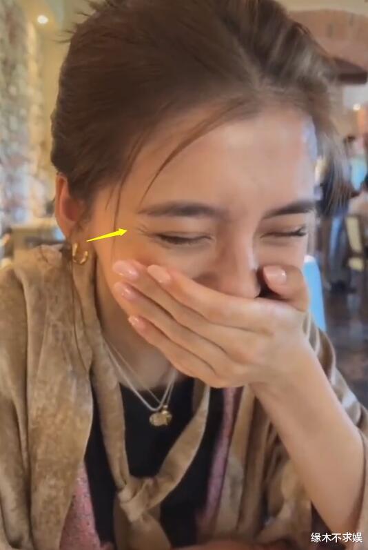 吴千语新年告白丈夫!和施伯雄过上流社会生活,笑出3层皱纹!