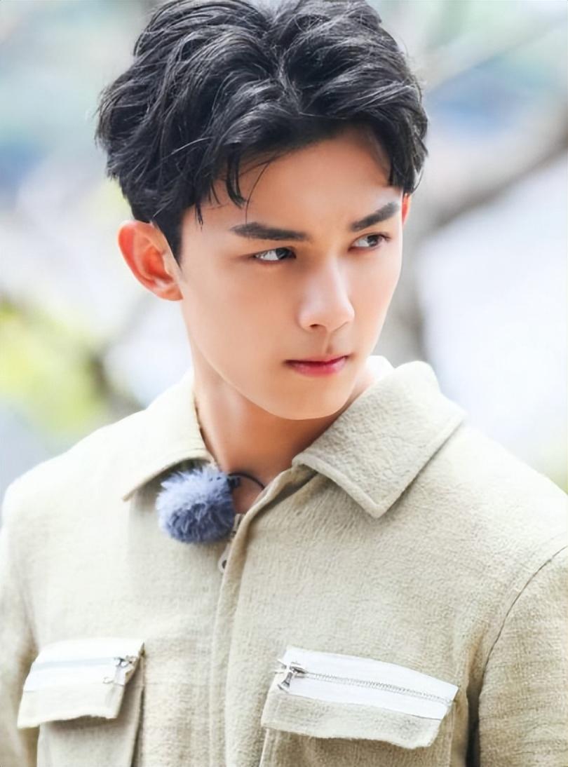 吴磊的“落魄”，是娱乐圈的“悲哀”