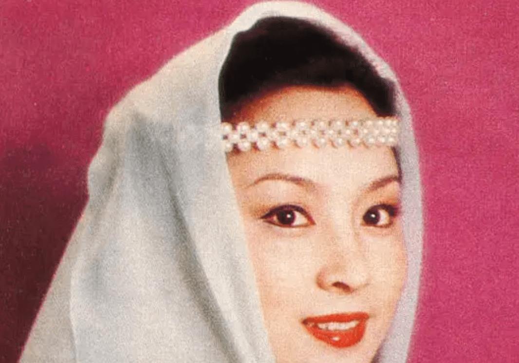 这一次,“手撕前妻”的刘家昌,意外揭开了谢霆锋老爸的“绿帽情史”