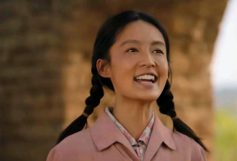 杨幂|“农村人”别硬演,有的大白牙出戏,有的土得掉渣却想说句:好美