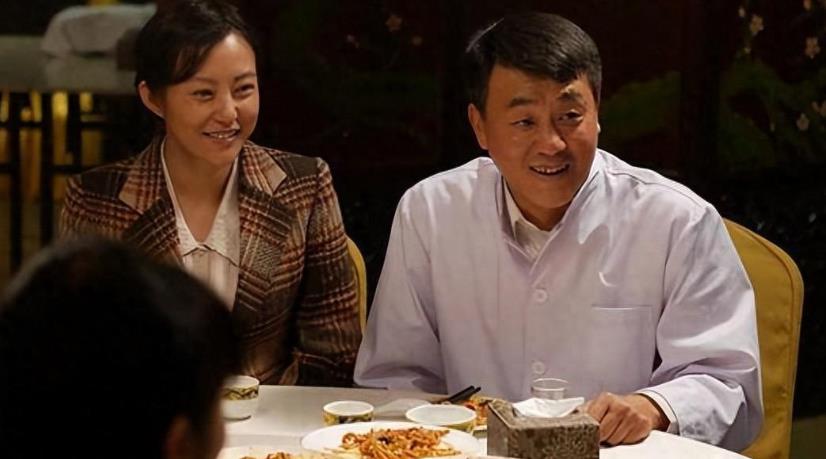 演员魏小军:40岁走红,45岁“消失”,如今新身份露面惊艳众人