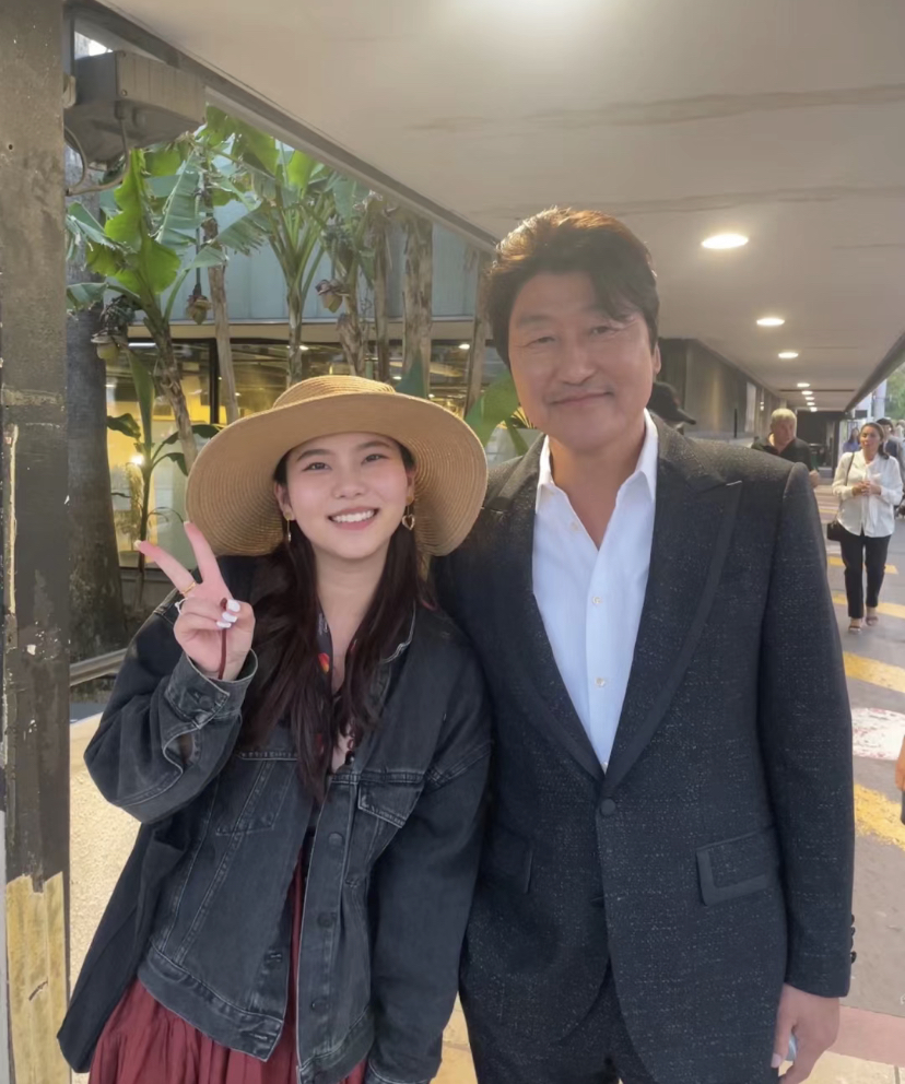 周星驰宣布喜讯，邀宋康昊演《少林女足》，态度谦逊自称“小弟”