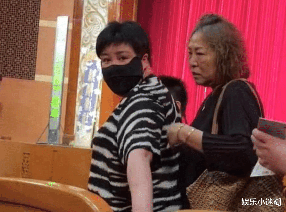 郭德纲小舅子被抓后,王惠暴肥状态差,郭汾瑒一举动被批没家教