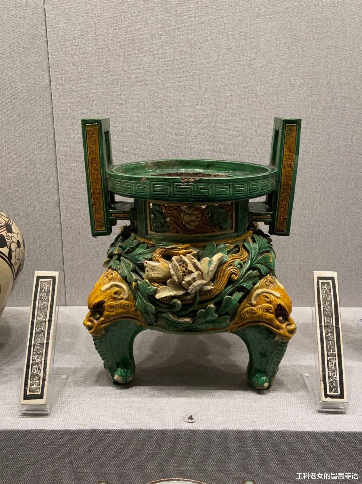 故宫陶瓷馆：浑厚朴实，元代民窑瓷器