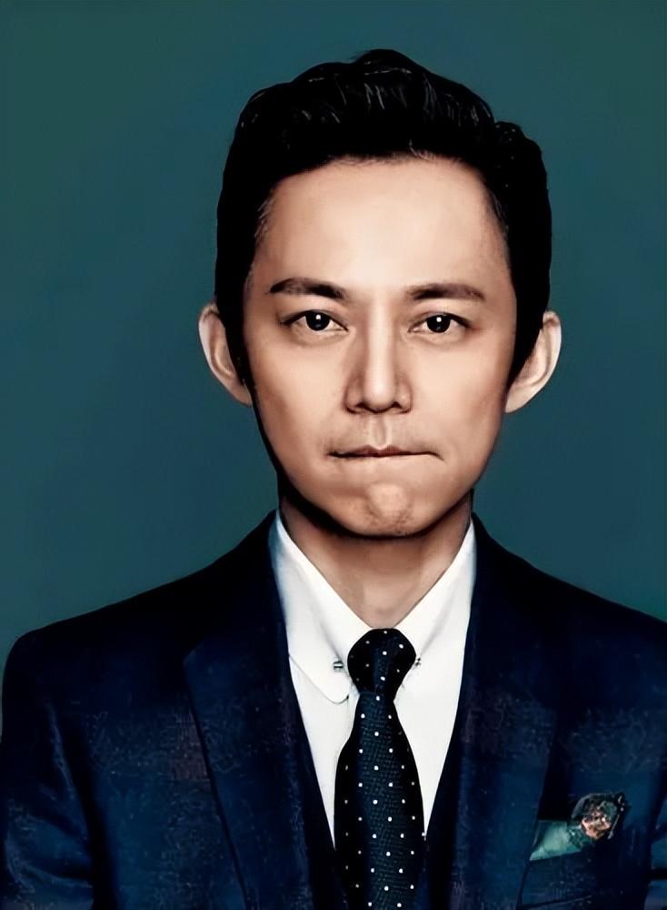 播放量破60亿！事实证明，49岁的何炅，已活成了一个“符号”