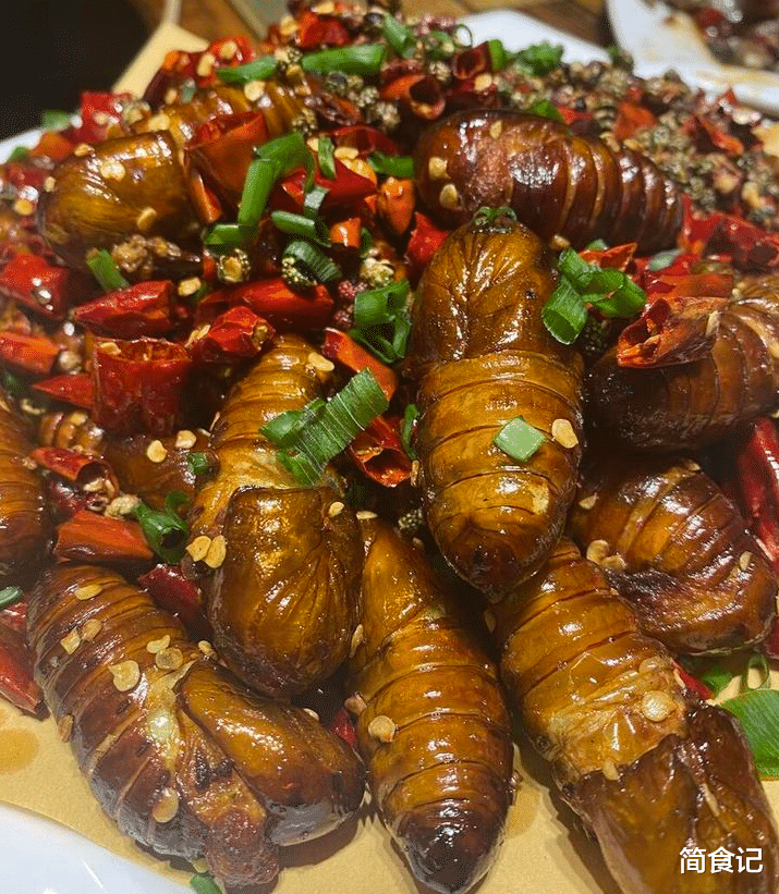 美食文化|东北八大奇葩美食,本地人怎么吃也不够,外地人给钱都下不去嘴