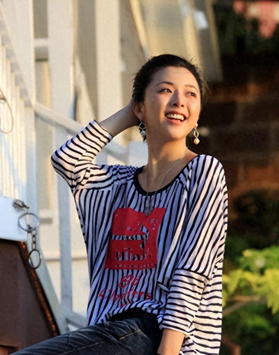 “傻姑”黄小蕾:被杜淳狂追,38天闪婚闪孕,被迪士尼“封杀”了