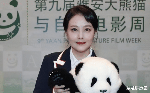 周海媚,57岁,离世!生前照片被曝光,邻居说出了更多的细节。