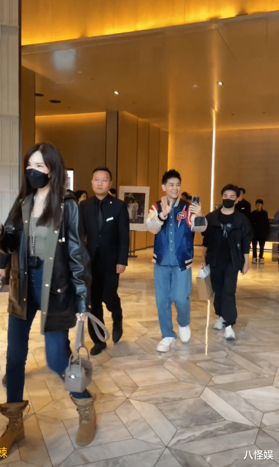 林志颖带陈若仪现身成团夜,长胖十几斤更帅,老婆漂亮大气娶对人