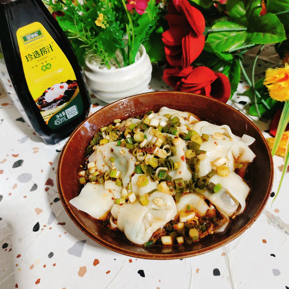 饺子|酸辣鲜香，妙趣横生的捞汁酸汤水饺，尽情领略美味与创意的融合！