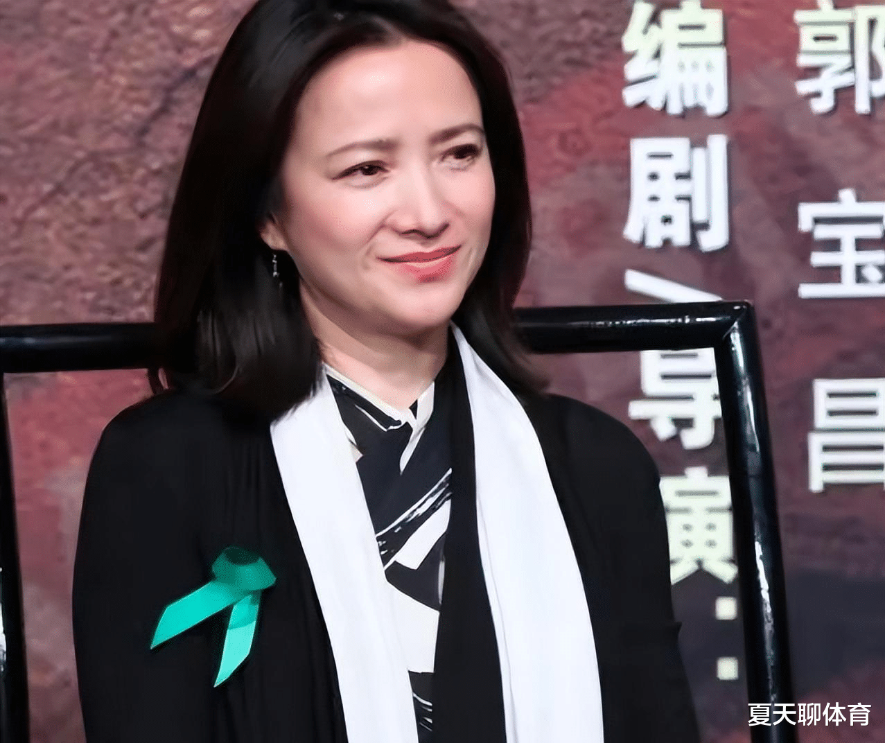 何晴|何晴独子近照曝光,继承老爸许亚军高颜值,已从中戏毕业即将出道