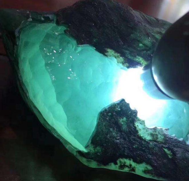 翡翠|不识场口不玩翡翠，缅甸的8大场口鼎鼎有名，你只知道木那？