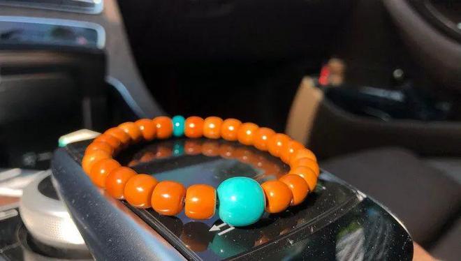 明明是菩提,盘得比南红还润