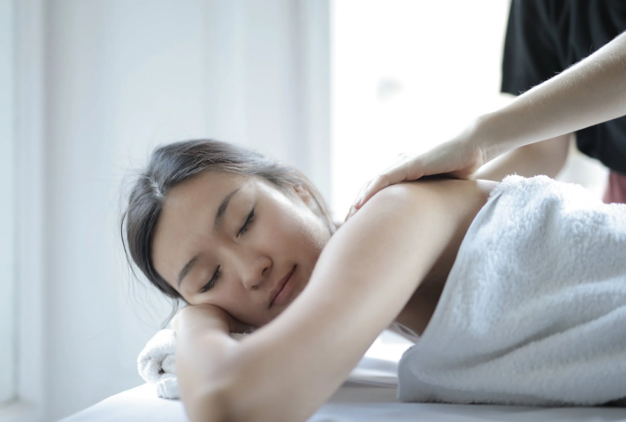 按摩护肤,释放日常压力,呵护肌肤