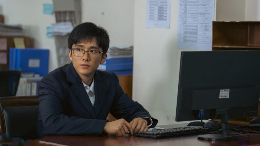 单位里，要让人觉得你很忙、时间很紧张，否则只会遭人恨，并且觉得你很闲