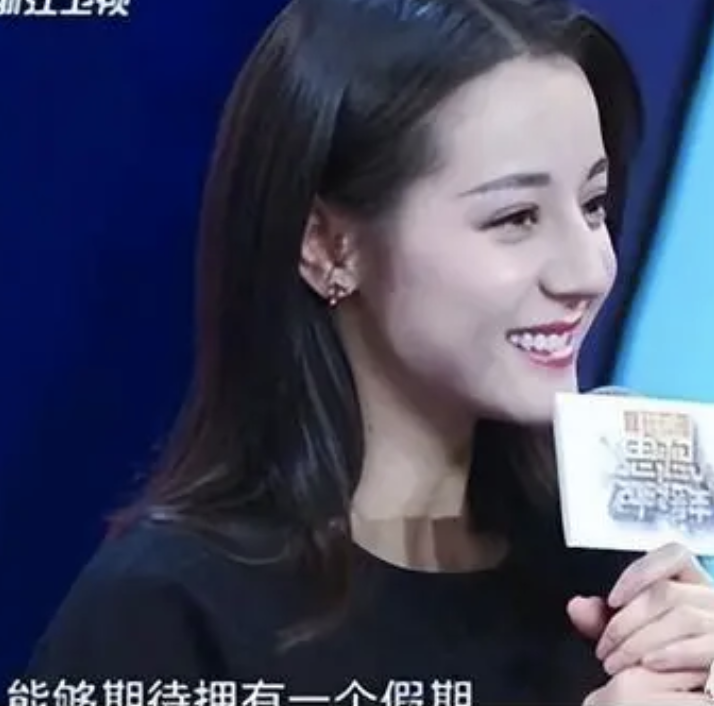 周星驰|“名和利”,救不了迪丽热巴