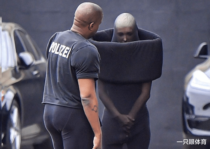 侃爷不老实！打量妻子极品闺蜜，身材似金卡戴珊，藏不住的开心