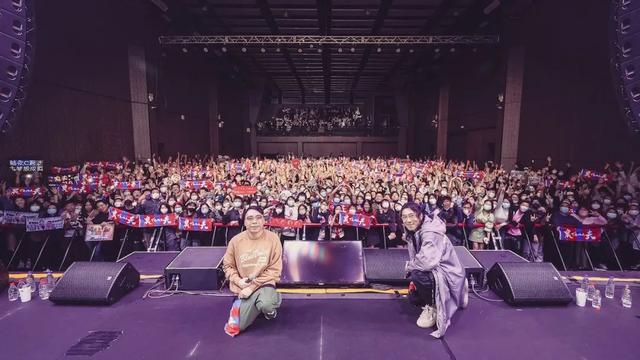 |香港知名说唱歌手誓死捍卫豪放妻!曾遭岳父连累深受追数佬滋扰