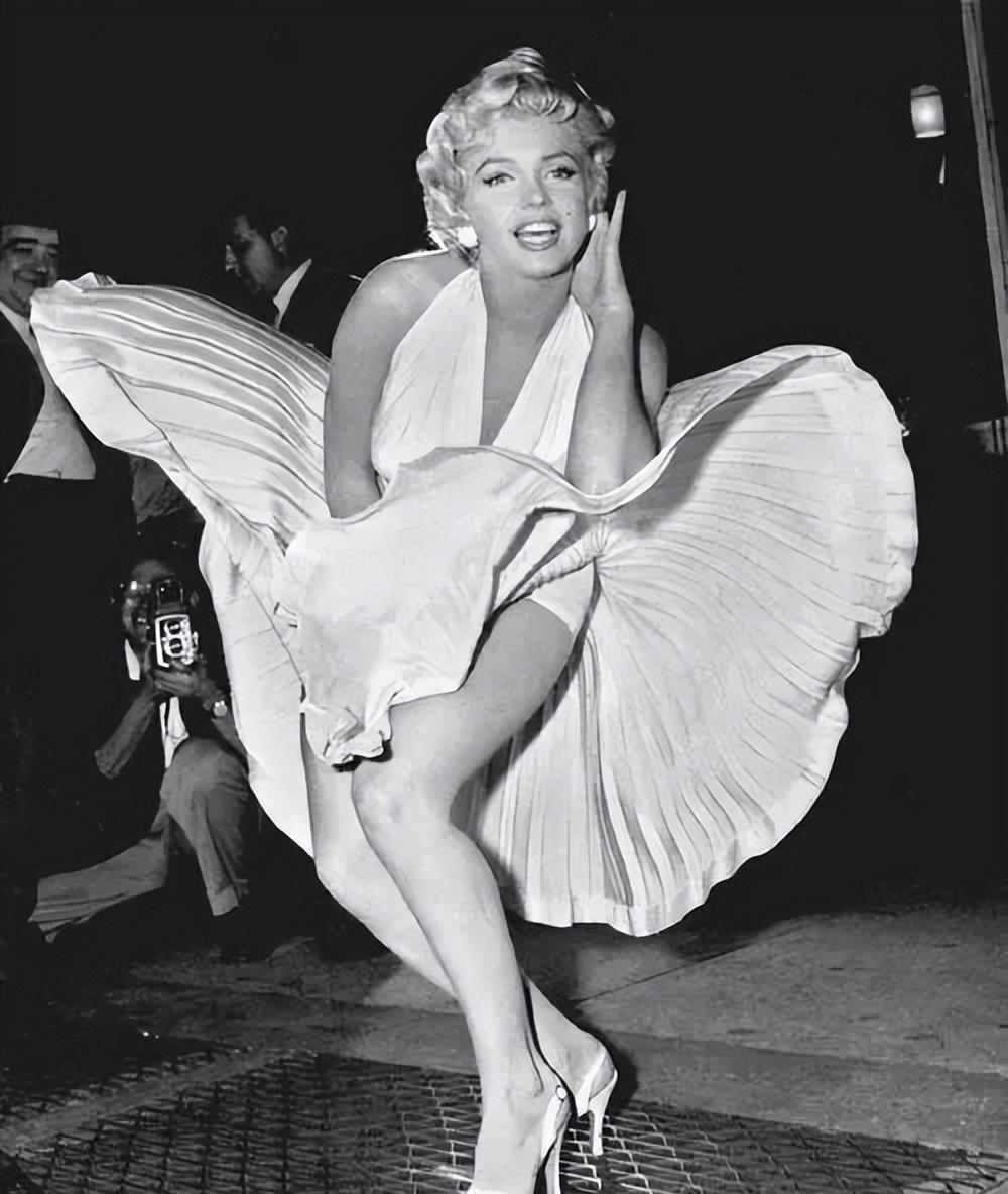 台湾“花尼姑”评价林志玲,以前是两颗樱桃,现在变成两粒黑枣