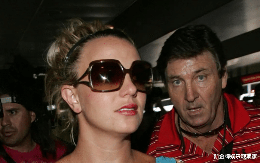 布兰妮父亲截肢后首露面，不见昔日威风？女儿坚持永不和他和解