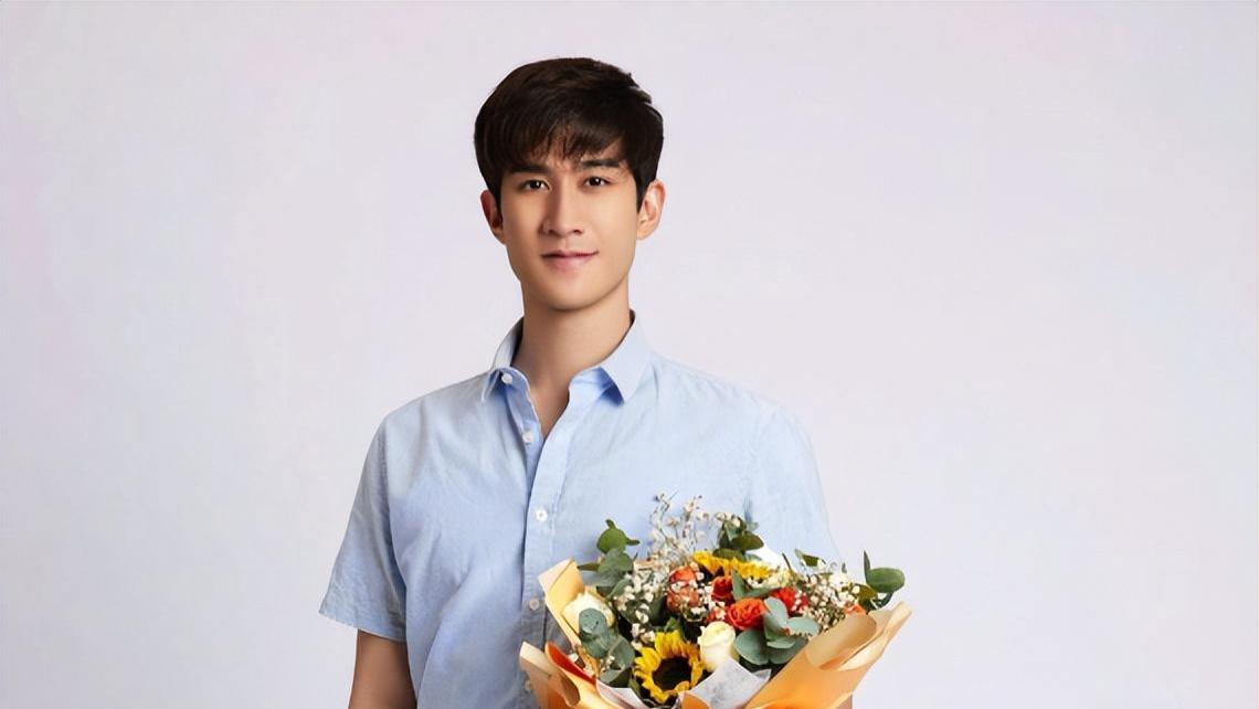 李治廷|恭喜！李治廷自曝跟混血女友已结婚，妻子是自己初恋，正面照曝光